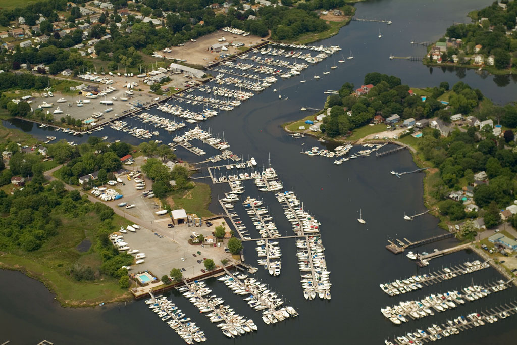 Brewer Greenwich Bay Marina, RI | US Harbors